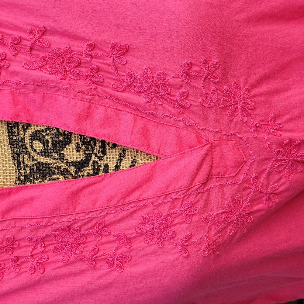 Liz Lange 100% Cotton Embroidered Maternity Top - Picture 12 of 17